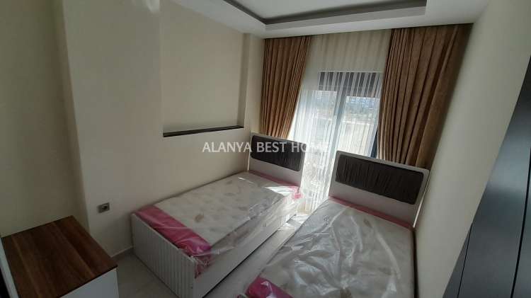 KESTEL'DE AKTİVİTELİ SİTE İÇERİSİNDE DENİZE 100 MT MESAFEDE 2+1 SIFIR DAİRE