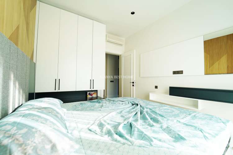 ALANYA KLEOPATRA'DA FULL AKTİVİTELİ SİTE İÇERİSİNDE 1+1 EŞYALI SATILIK DAİRE