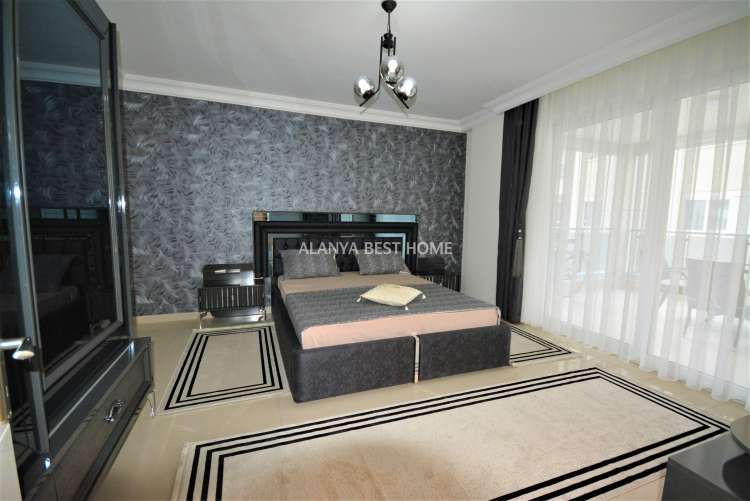 KESTEL'DE DENİZE 100 MT MESAFEDE AKTİVİTELİ SİTE İÇERİSİNDE 2+1 EŞYALI DAİRE