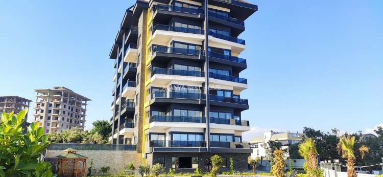 AVSALLAR'DA FULL AKTİVİTELİ SİTE İÇİNDE 1+1 SIFIR EŞYALI 65 m2