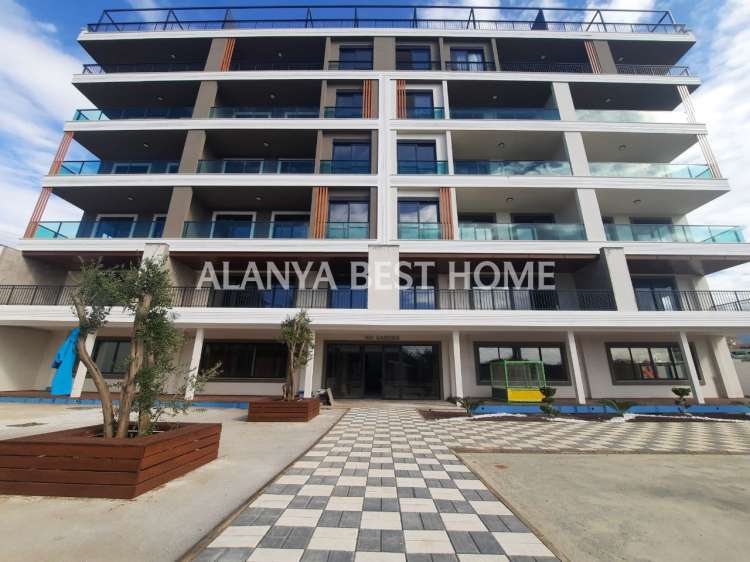 OBA'DA AKTİVİTELİ SİTE İÇERİSİNDE 2+1 AYRI MUTFAKLI EŞYALI SATILIK DAİRE