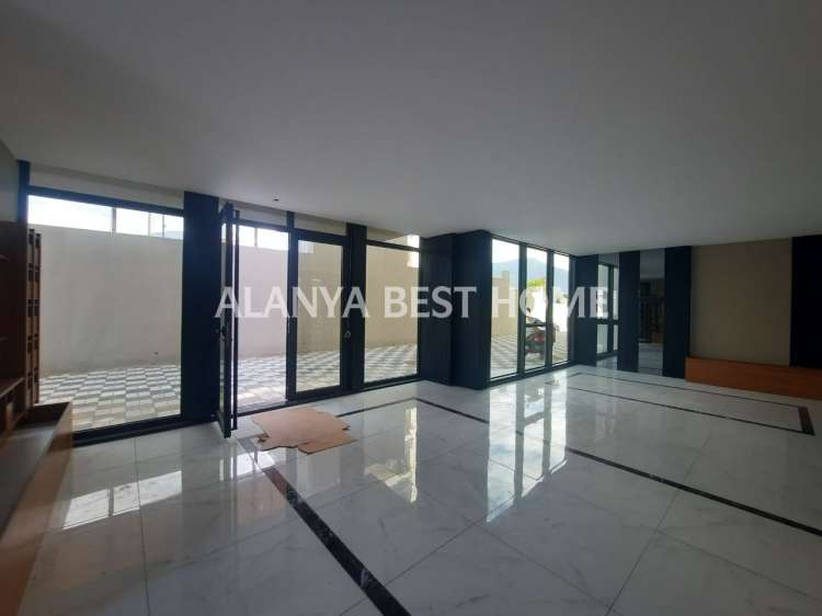 OBA'DA AKTİVİTELİ SİTE İÇERİSİNDE 2+1 AYRI MUTFAKLI EŞYALI SATILIK DAİRE