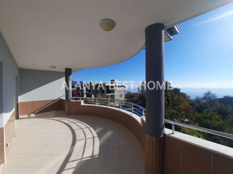 BÜYÜKHASBAHÇE'DE SİTE İÇERİSİNDE DENİZ VE KALE MANZARALI VATANDAŞLIĞA UYGUN 3+1 VİLLA