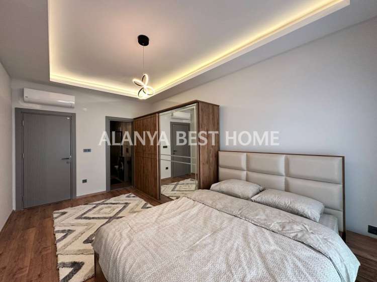 ALANYA OBA'DA AKTİVİTELİ SİTE İÇERİSİNDE ÖZEL TASARIM EŞYALI 3+1 DUBLEKS DAİRE