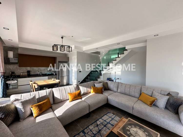 ALANYA OBA'DA AKTİVİTELİ SİTE İÇERİSİNDE ÖZEL TASARIM EŞYALI 3+1 DUBLEKS DAİRE