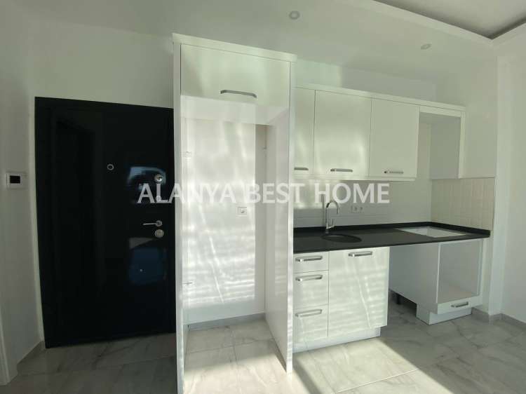 OBA'DA AKTİVİTELİ SİTE İÇERİSİNDE DENİZ VE KALE MANZARALI GÜNEY CEPHE 1+1 SATILIK DAİRE