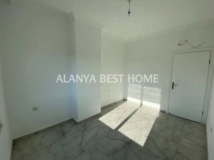 OBA'DA AKTİVİTELİ SİTE İÇERİSİNDE DENİZ VE KALE MANZARALI GÜNEY CEPHE 1+1 SATILIK DAİRE