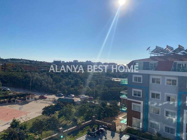 OBA'DA AKTİVİTELİ SİTE İÇERİSİNDE DENİZ VE KALE MANZARALI GÜNEY CEPHE 1+1 SATILIK DAİRE