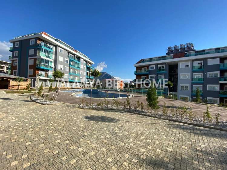 OBA'DA AKTİVİTELİ SİTE İÇERİSİNDE DENİZ VE KALE MANZARALI GÜNEY CEPHE 1+1 SATILIK DAİRE