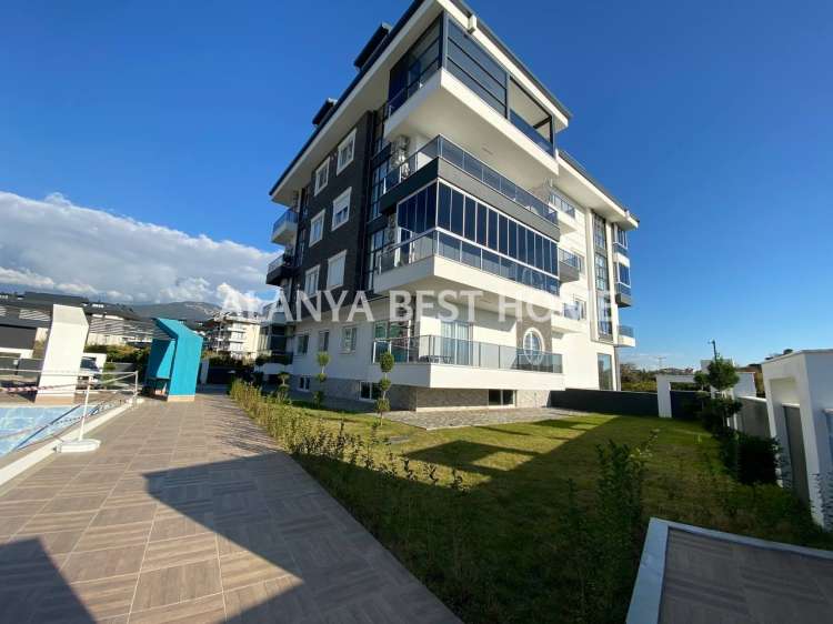 OBA'DA 2+1 AKTİVİTELİ SİTE İÇİ ÇİFT BANYOLU DOĞA MANZARALI