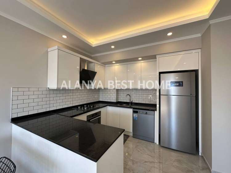 AVSALLAR'DA FULL AKTİVİTELİ SİTE İÇİNDE 1+1 SIFIR EŞYALI 65 m2