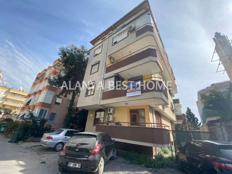 ALANYA MERKEZ'DE DENİZE 200 METRE MESAFEDE 1+1 65 m2 EŞYALI SATILIK DAİRE