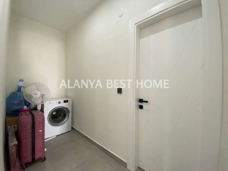 MAHMUTLAR'DA FULL AKTİVİTELİ SİTE İÇERİSİNDE MANZARALI 2+1 EŞYALI SATILIK DUBLEKS DAİRE